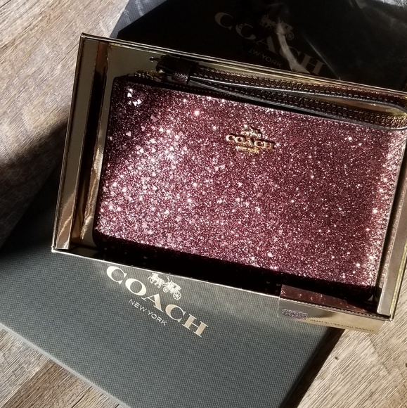 🔥LAST 1🔥NIB COACH HOLIDAY HEART GLITTER WRISTLET - Picture 6 of 8